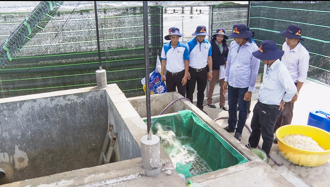 Hệ thống xử lý nước tuần hoàn tại khu nuôi tôm của anh Trương Rô Sa. Ảnh: Kim Anh.