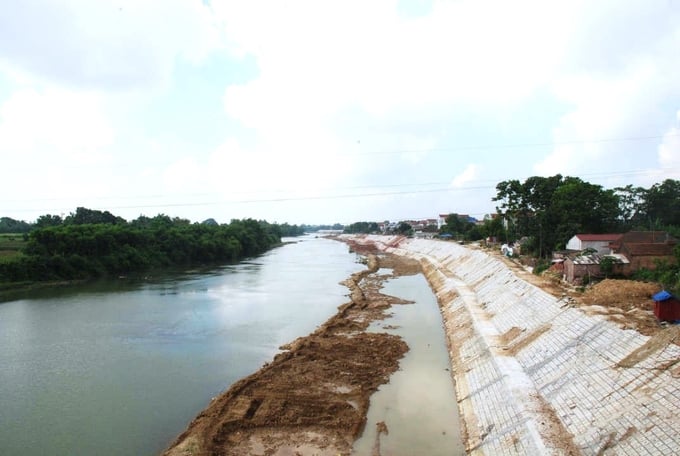 Từ năm 2021, huyện Phú Bình đầu tư trên 27 tỷ đồng xây mới, sửa chữa và nâng cấp công trình thủy lợi. Ảnh: Phạm Hiếu.