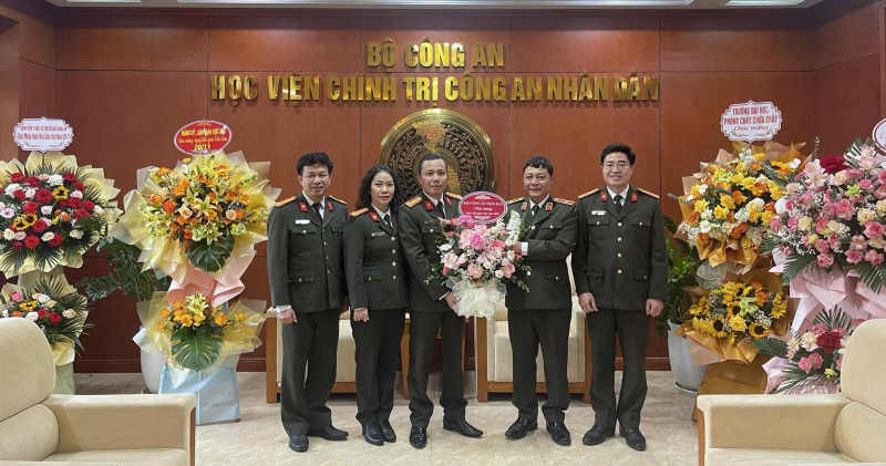 Báo CAND chúc mừng học viện, trường CAND nhân 41 năm Ngày nhà giáo Việt Nam -0